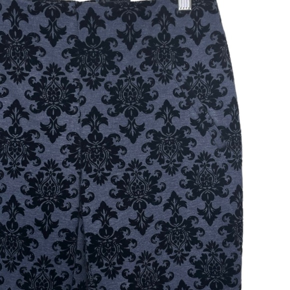 Chico’s Marseille Flocked Damask Ponte Pull On Ankle Pant NWT - Picture 6 of 13